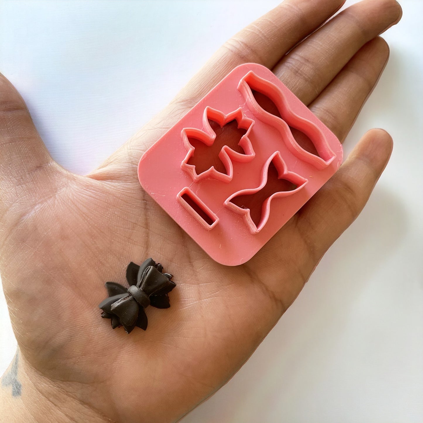 Bow (F) Building Cutter - ClartStudios - Polymer clay Jewellery