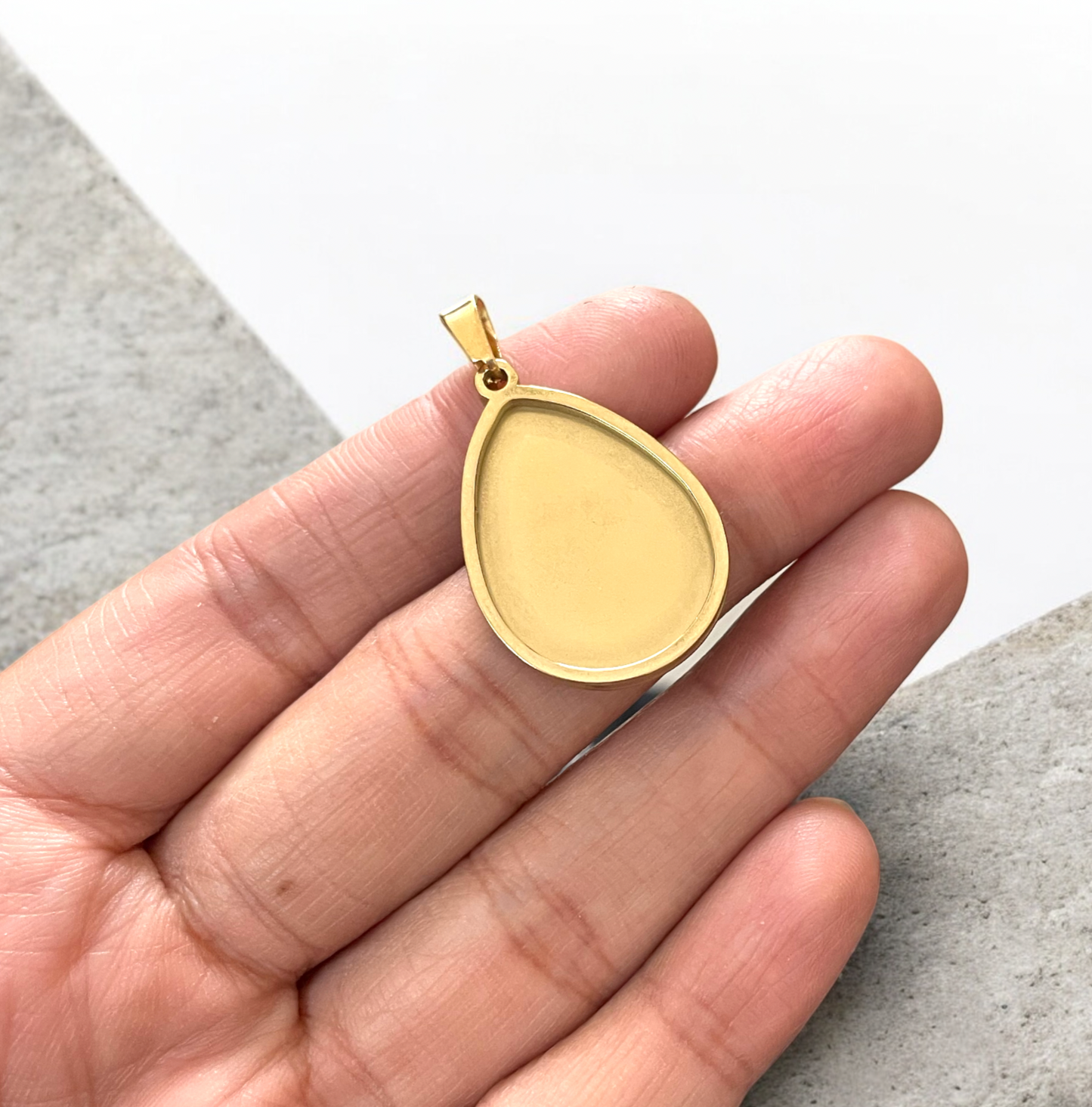 SP05 - 18mm * 25mm Stainless Steel Drop Pendant Base - ClartStudios - Polymer clay Jewellery