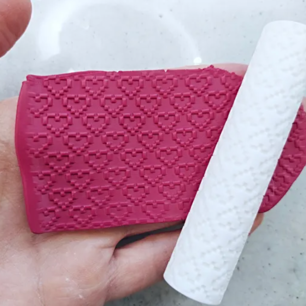 TR 07 - Pixelate hearts texture roller - ClartStudios - Polymer clay Jewellery