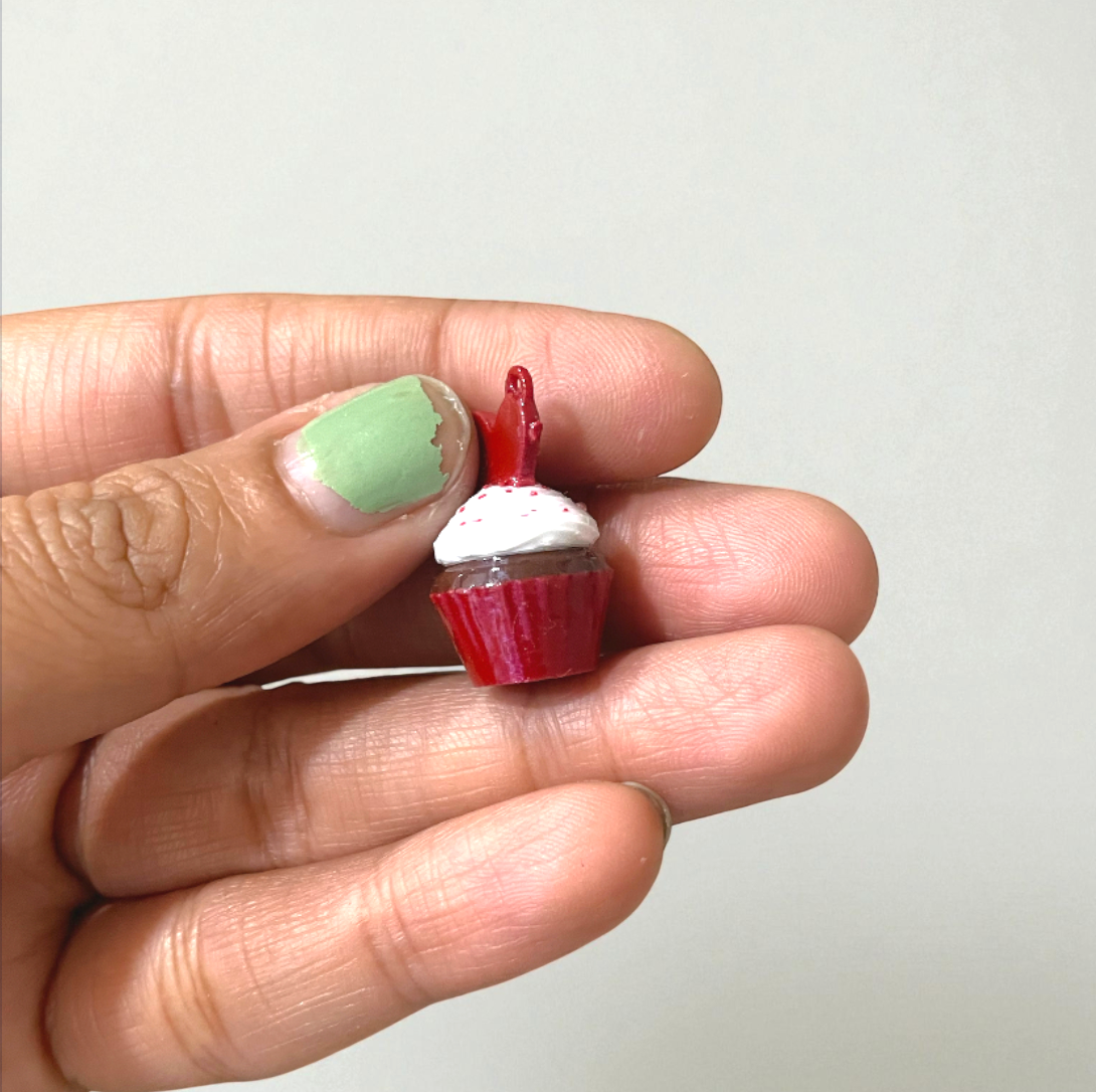 R023 - Red Velvet Heart CupCake - Waterproof & Adorable