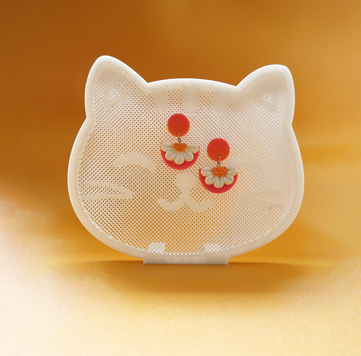 Cat Face Display Stand - ClartStudios - Polymer clay Jewellery