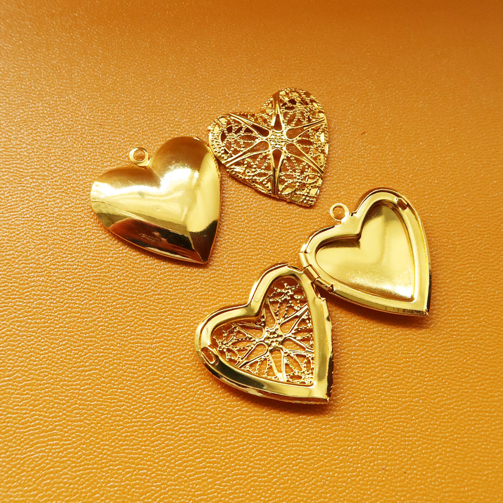 Heart Golden Locket - ClartStudios - Polymer clay Jewellery