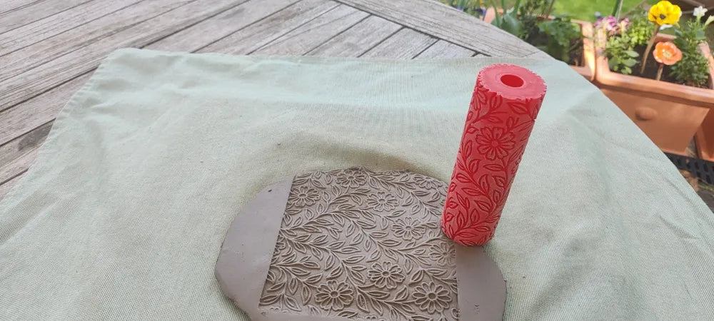 CC31 - Daisy Meadow - Embossed texture Roller - Specially made for Pottery and Ceramics - ClartStudios - Polymer clay Jewellery
