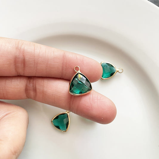 Green Glass Crystal (16mm * 13mm) - ClartStudios - Polymer clay Jewellery