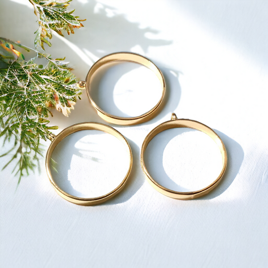 Golden Circle Pendant Bezel - ClartStudios - Polymer clay Jewellery
