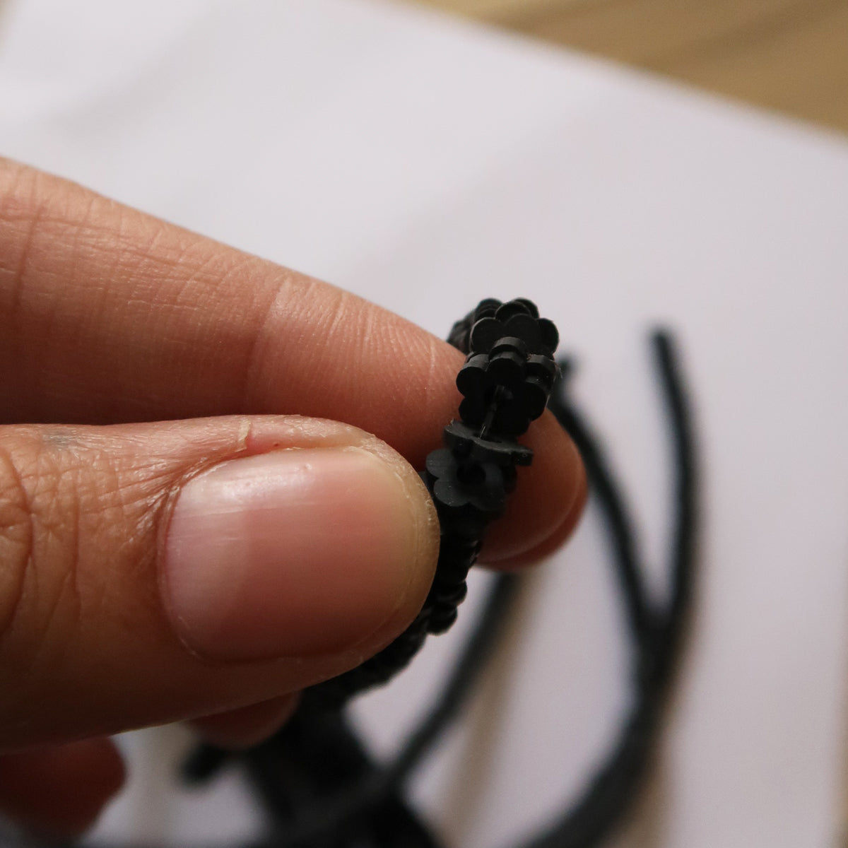 Black - 1X6mm Flower Polymer Clay Beads - ClartStudios - Polymer clay Jewellery