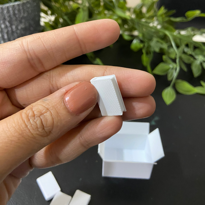 Carton And Books- Dollhouse  - M022