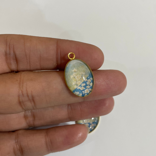 GN012 - Pack of 2pcs - White Flowers - Glass Pendants with Metal Base - ClartStudios - Polymer clay Jewellery