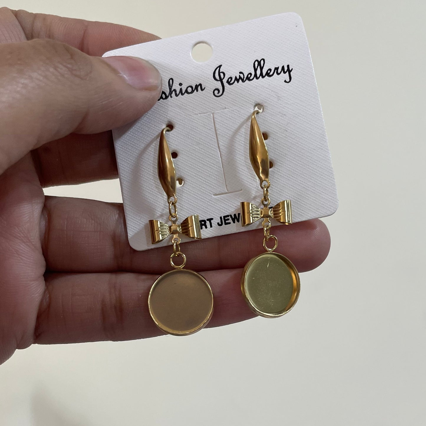 DY10 - (Pack of 2 pair) Circle with Bow Anti Tarnish Stainless Steel Earring Base (Gold) - ClartStudios - Polymer clay Jewellery