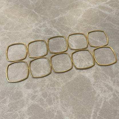 B21 - Pack of 10 pcs | Rounded Square Stainless Steel Anti Tarnish - ClartStudios - Polymer clay Jewellery