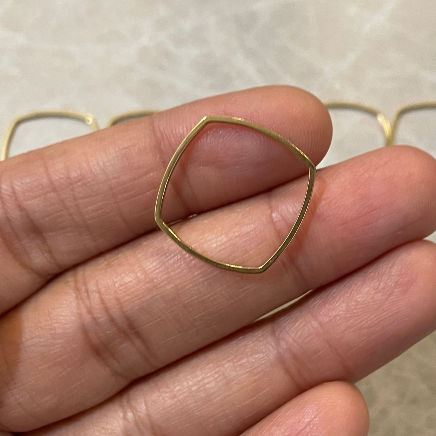 B21 - Pack of 10 pcs | Rounded Square Stainless Steel Anti Tarnish - ClartStudios - Polymer clay Jewellery