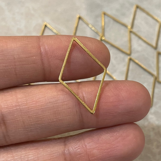 B19 - Pack of 10 pcs | Rhombus Stainless Steel Anti Tarnish - ClartStudios - Polymer clay Jewellery