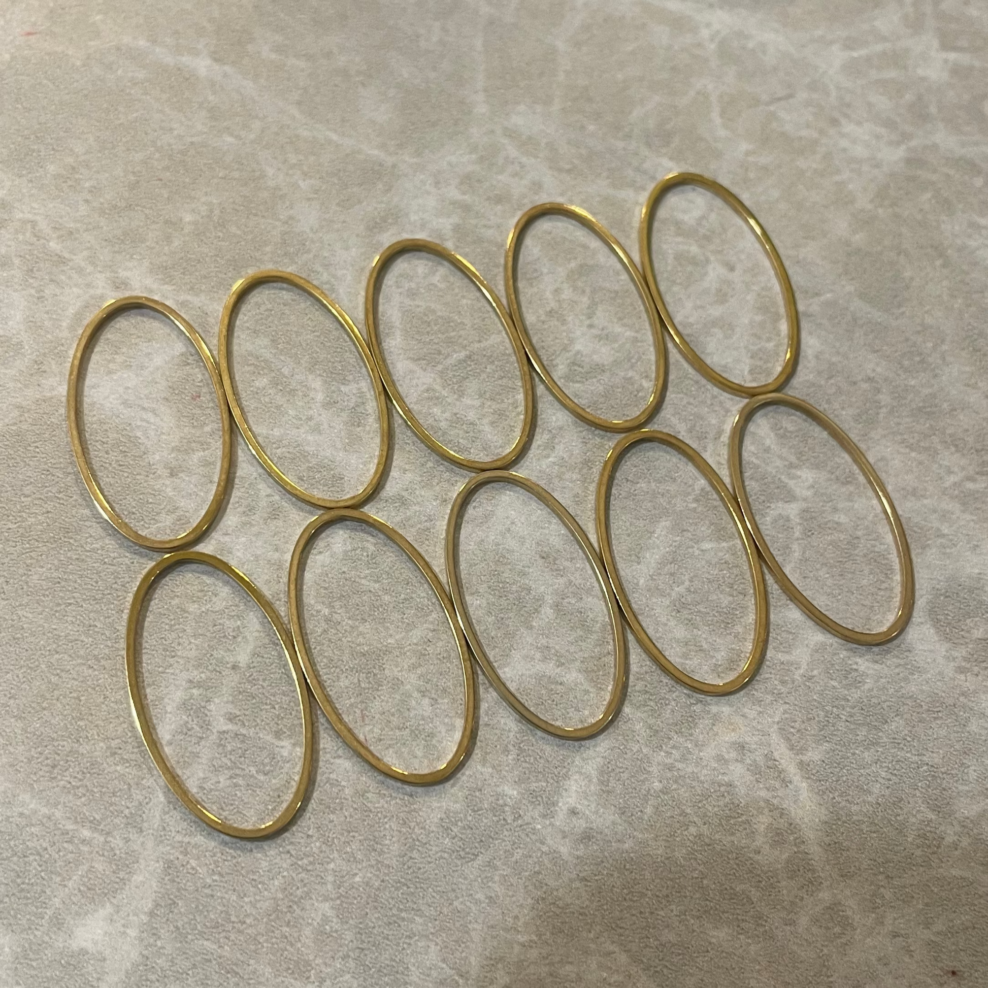 B18 - Pack of 10 pcs | Oval Stainless Steel Anti Tarnish - ClartStudios - Polymer clay Jewellery