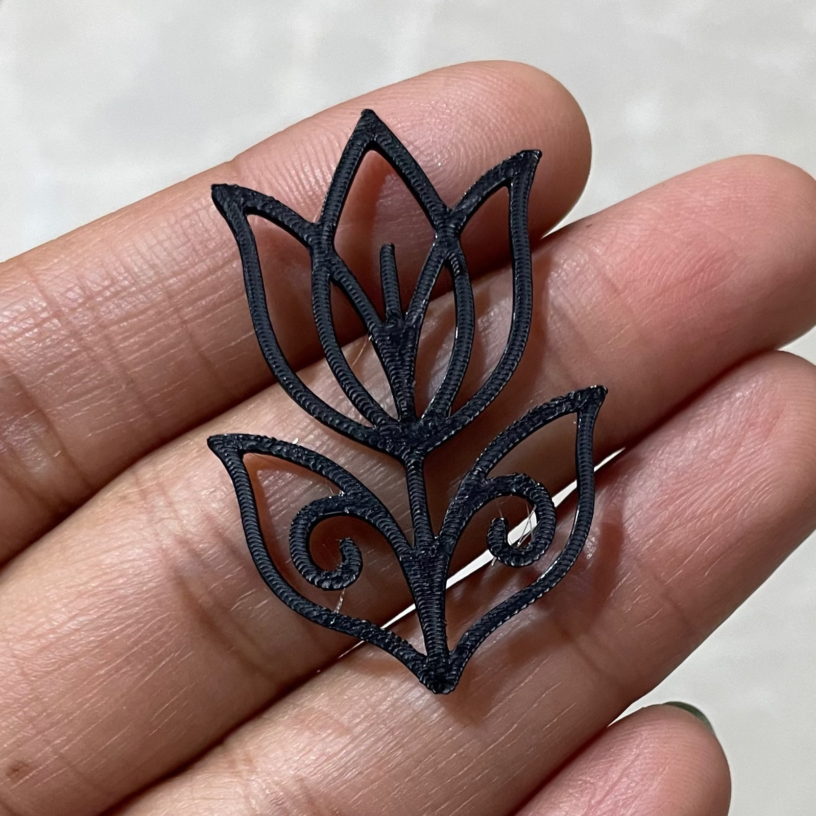 PB022 - Tulip in Triangle Stain glass Plastic Bezel for resin art - ClartStudios - Polymer clay Jewellery