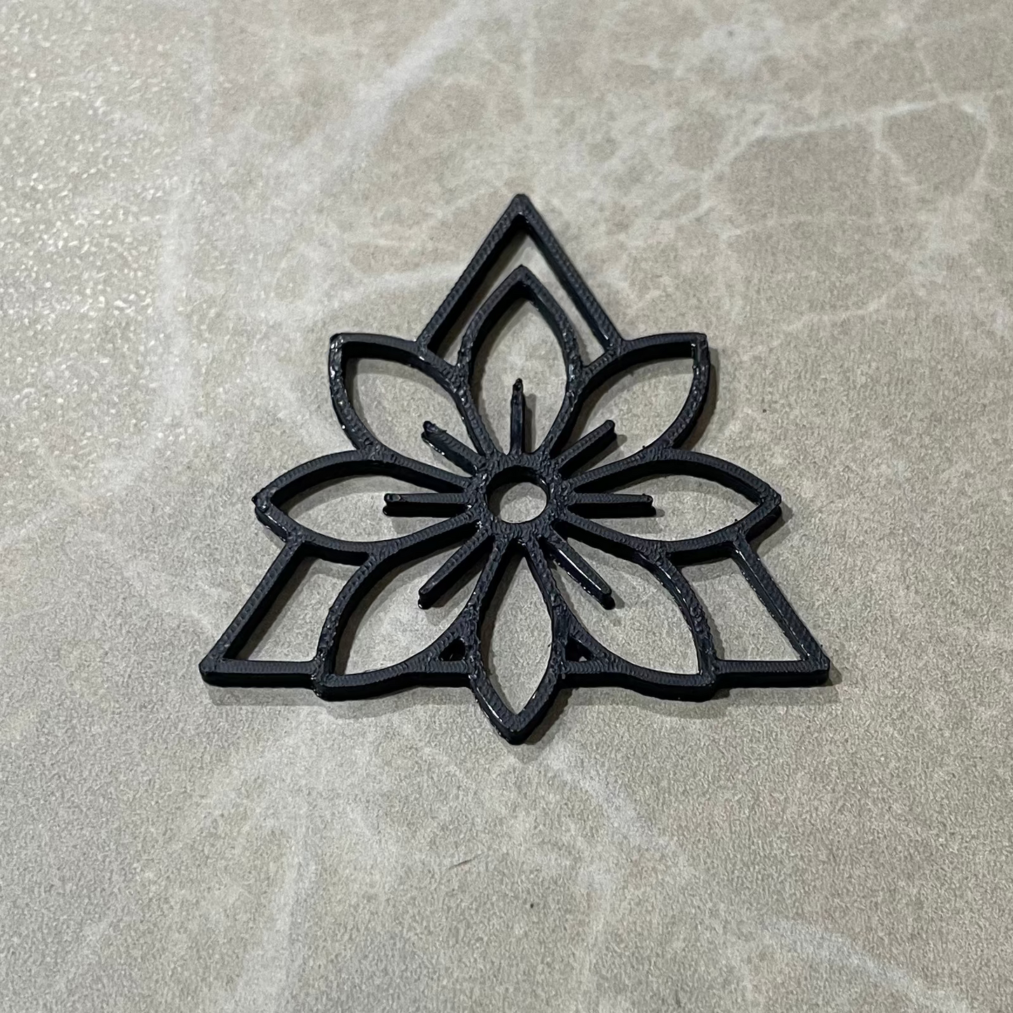PB021 - Flower in Triangle Stain glass Plastic Bezel for resin art - ClartStudios - Polymer clay Jewellery