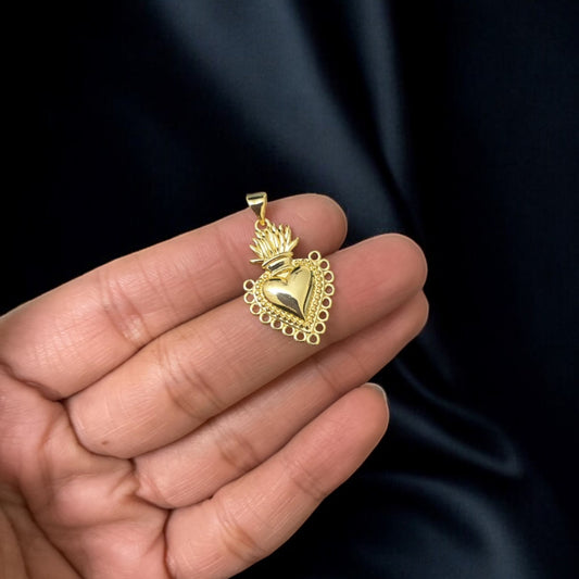 BTF34 - Iconic Vintage Heart 18k Gold Plated Brass Pendant (Anti Tarnish) - ClartStudios - Polymer clay Jewellery