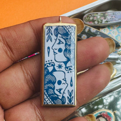 PC19 - Queen Card - Cold Porcelain Charms Pendant  (Dispatch Time 4-5 days) - ClartStudios - Polymer clay Jewellery