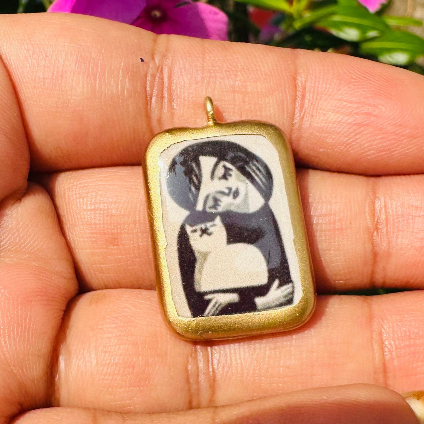 PC06 - Cat Mom- Cold Porcelain Charms Pendant  (Dispatch Time 4-5 days) - ClartStudios - Polymer clay Jewellery