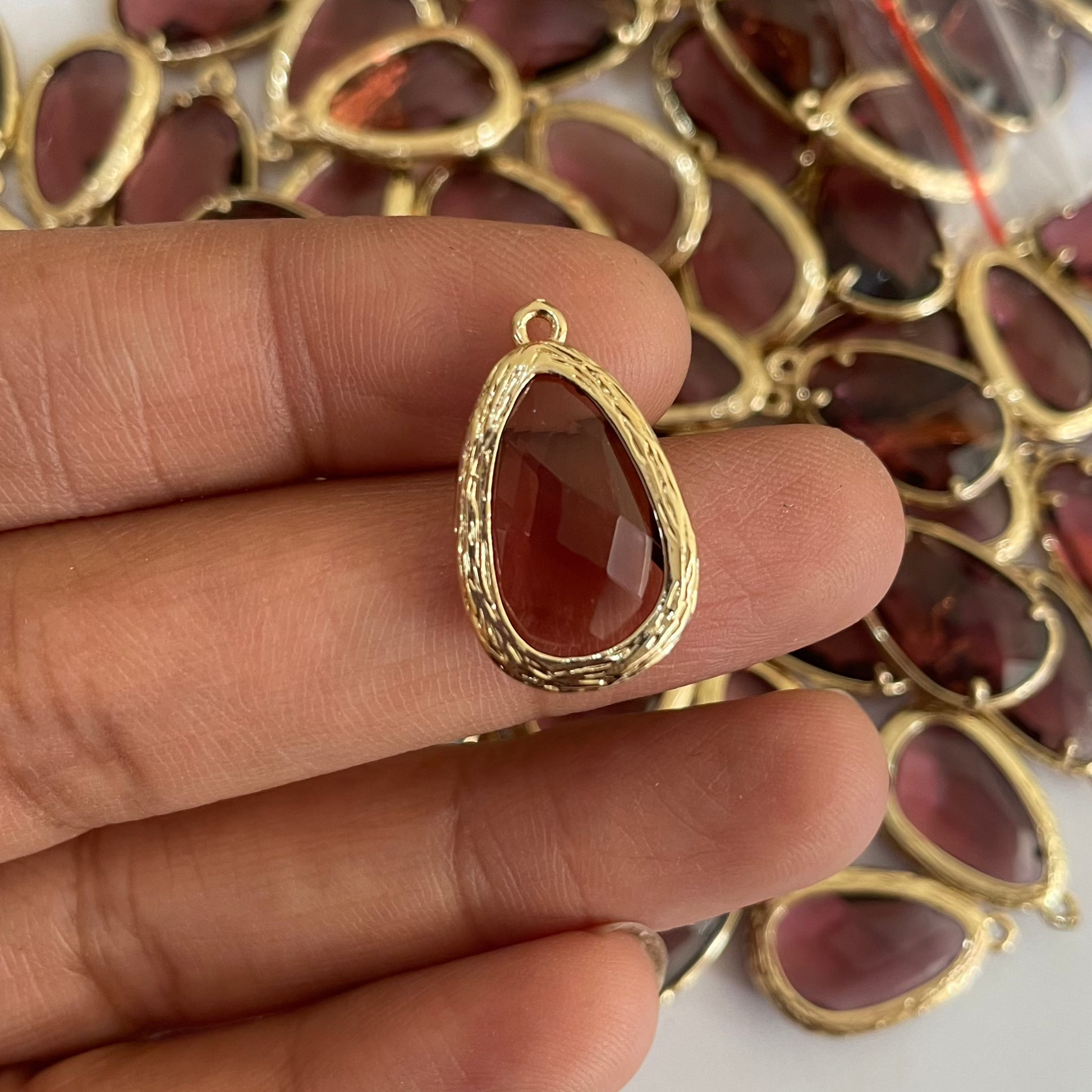 GC03- Wine Brown Drop Glass Crystal (1pc) - ClartStudios - Polymer clay Jewellery