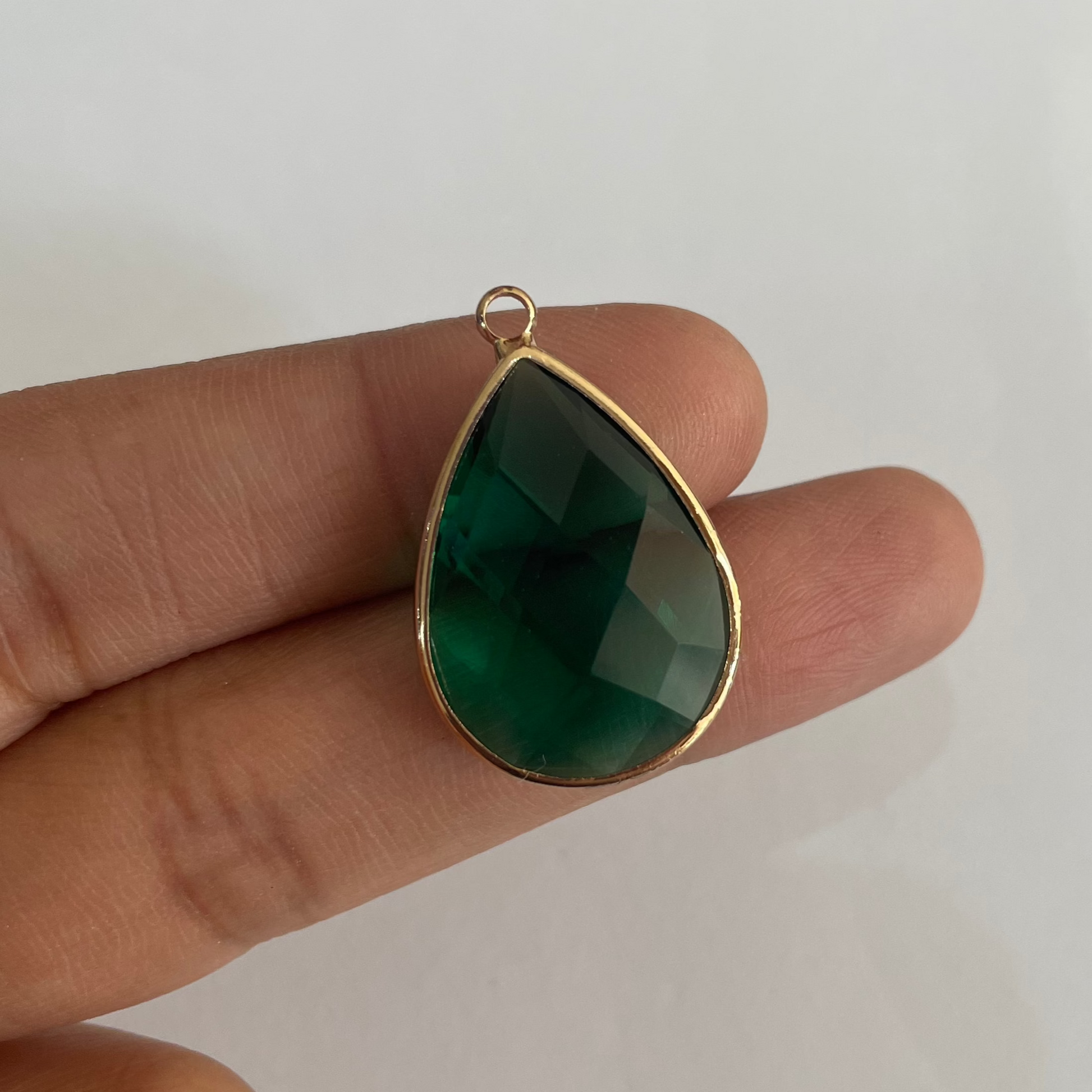 GC09- Emerald Drop Glass Crystal (1pc) - ClartStudios - Polymer clay Jewellery
