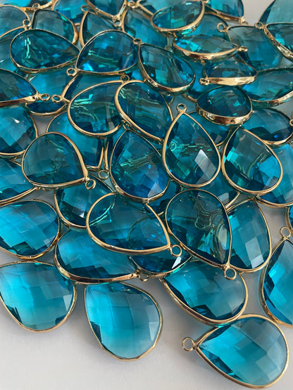 GC06- Fresh Water Blue Big Drop Glass Crystal (1pc) - ClartStudios - Polymer clay Jewellery