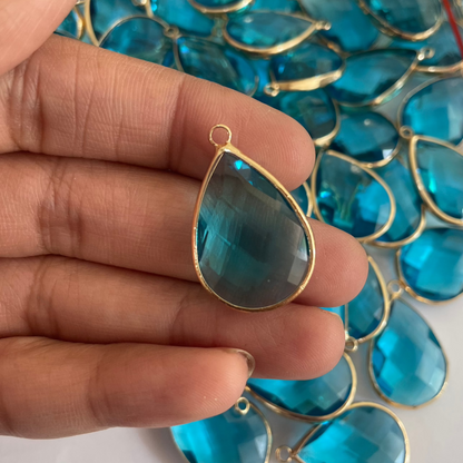 GC06- Fresh Water Blue Big Drop Glass Crystal (1pc) - ClartStudios - Polymer clay Jewellery