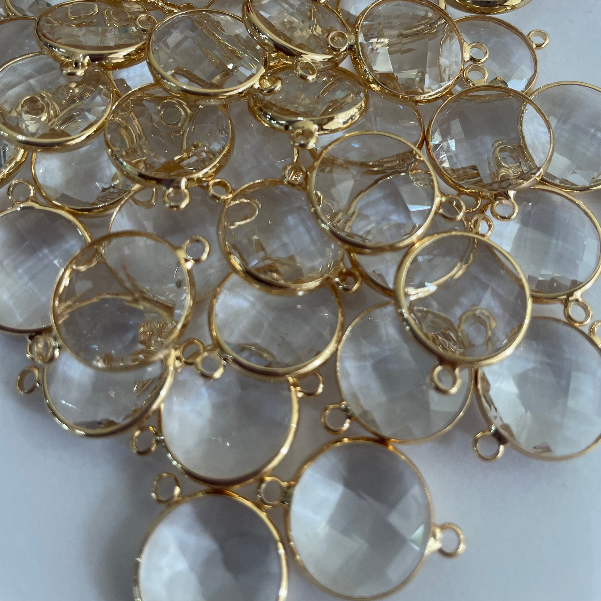 GC63- Clear  Circle Connector Glass Crystal (1pc) - ClartStudios - Polymer clay Jewellery