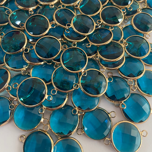 GC62-  Fresh Water Blue Circle Connector Glass Crystal (1pc) - ClartStudios - Polymer clay Jewellery