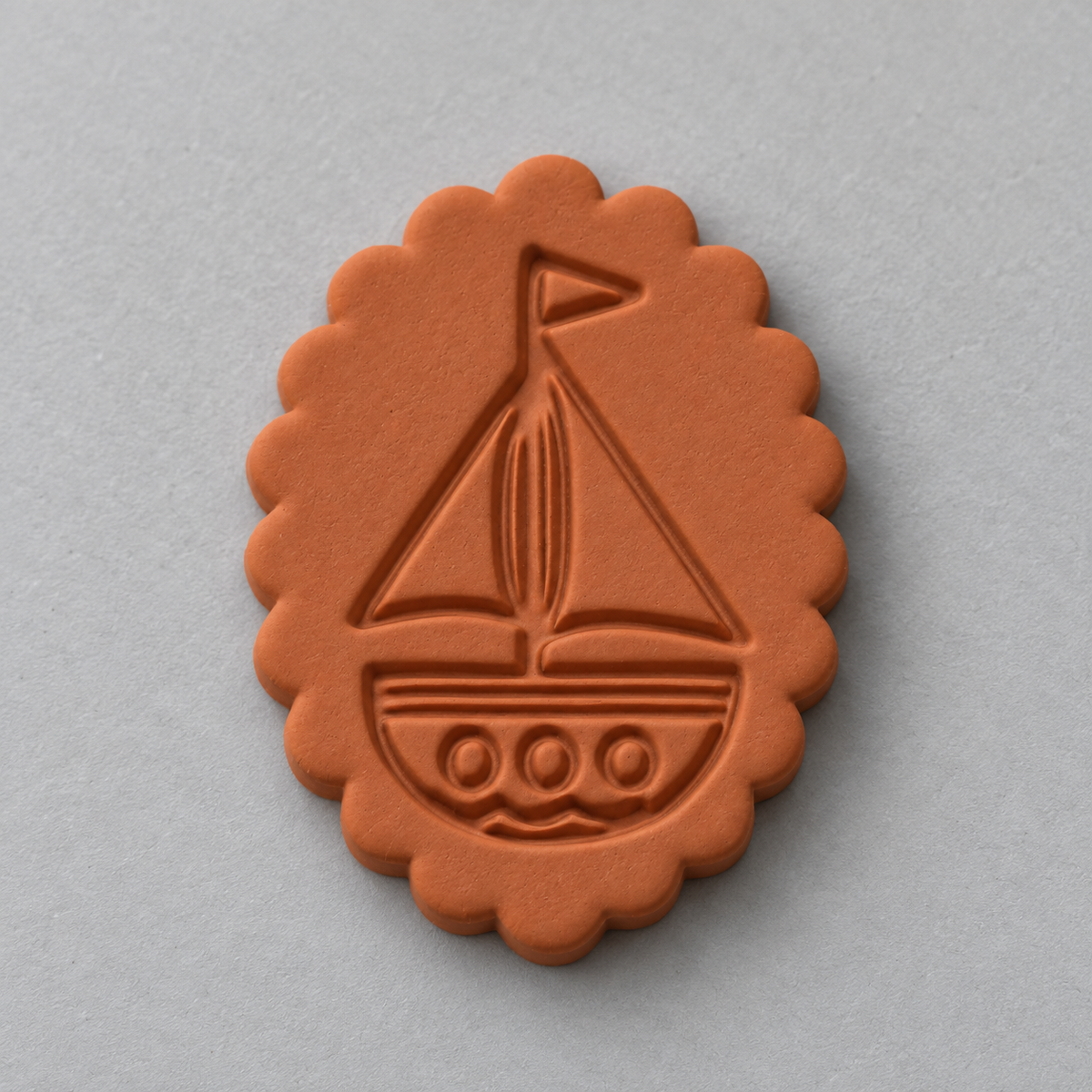 Sailboat Scalloped Oval Polymer Clay Cutter | 022 - ClartStudios - Polymer clay Jewellery