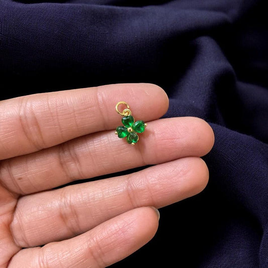 BTF49 - Emerald Clover Leaf Inspired 18k Gold Plated Brass Pendant (Anti Tarnish) (1pc) - ClartStudios - Polymer clay Jewellery
