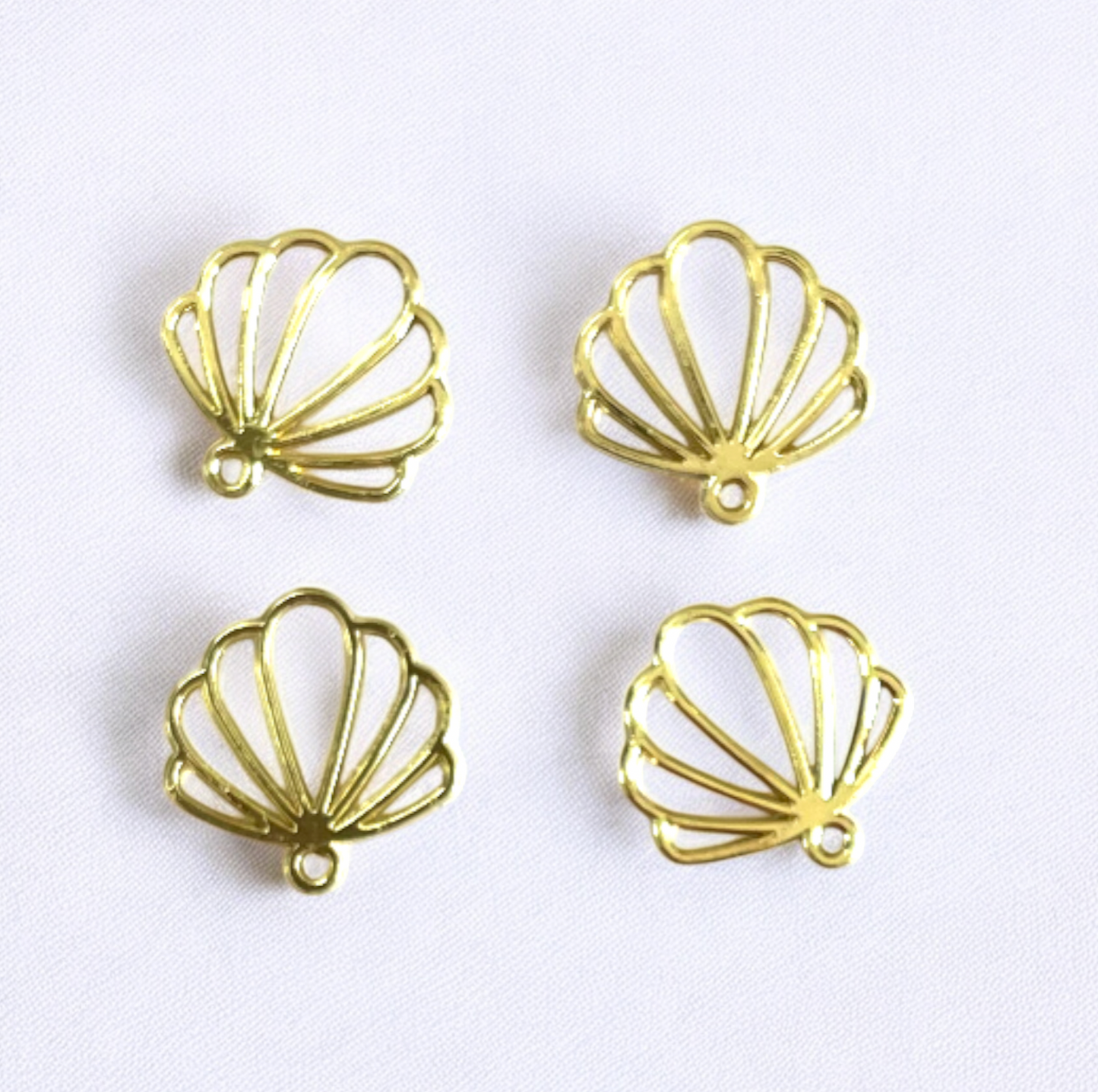 RB55  - Pack of 4 - Shell Hollow Bezel / Charm - ClartStudios - Polymer clay Jewellery