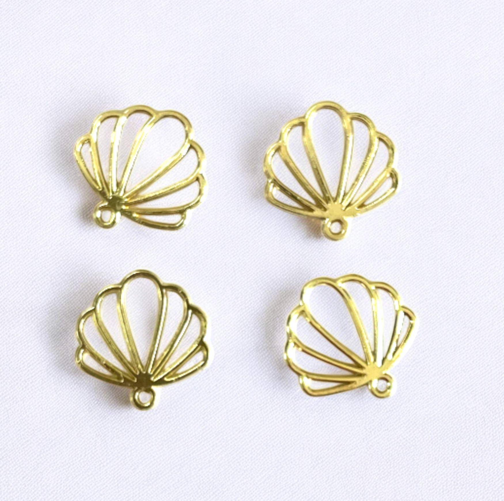 RB55  - Pack of 4 - Shell Hollow Bezel / Charm - ClartStudios - Polymer clay Jewellery