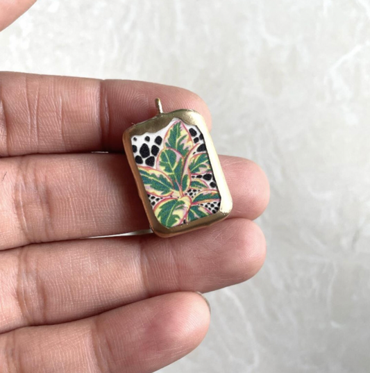 PO17 -Botanical Jungle Leaf - Cold Porcelain Charms Pendant (Dispatch in 7-9 Days) - ClartStudios - Polymer clay Jewellery