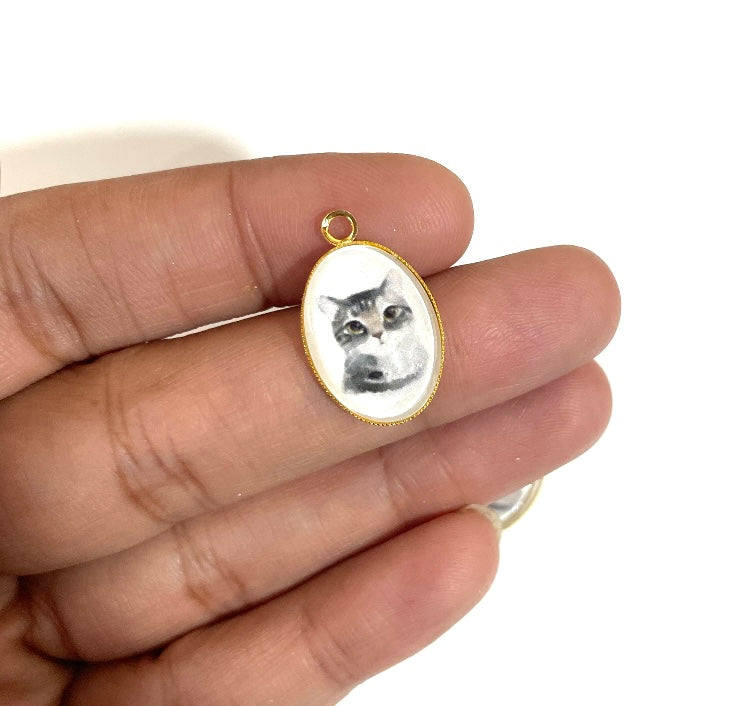GN022 - Pack of 2pcs - Cute Cat - Glass Pendants with Metal Base - ClartStudios - Polymer clay Jewellery