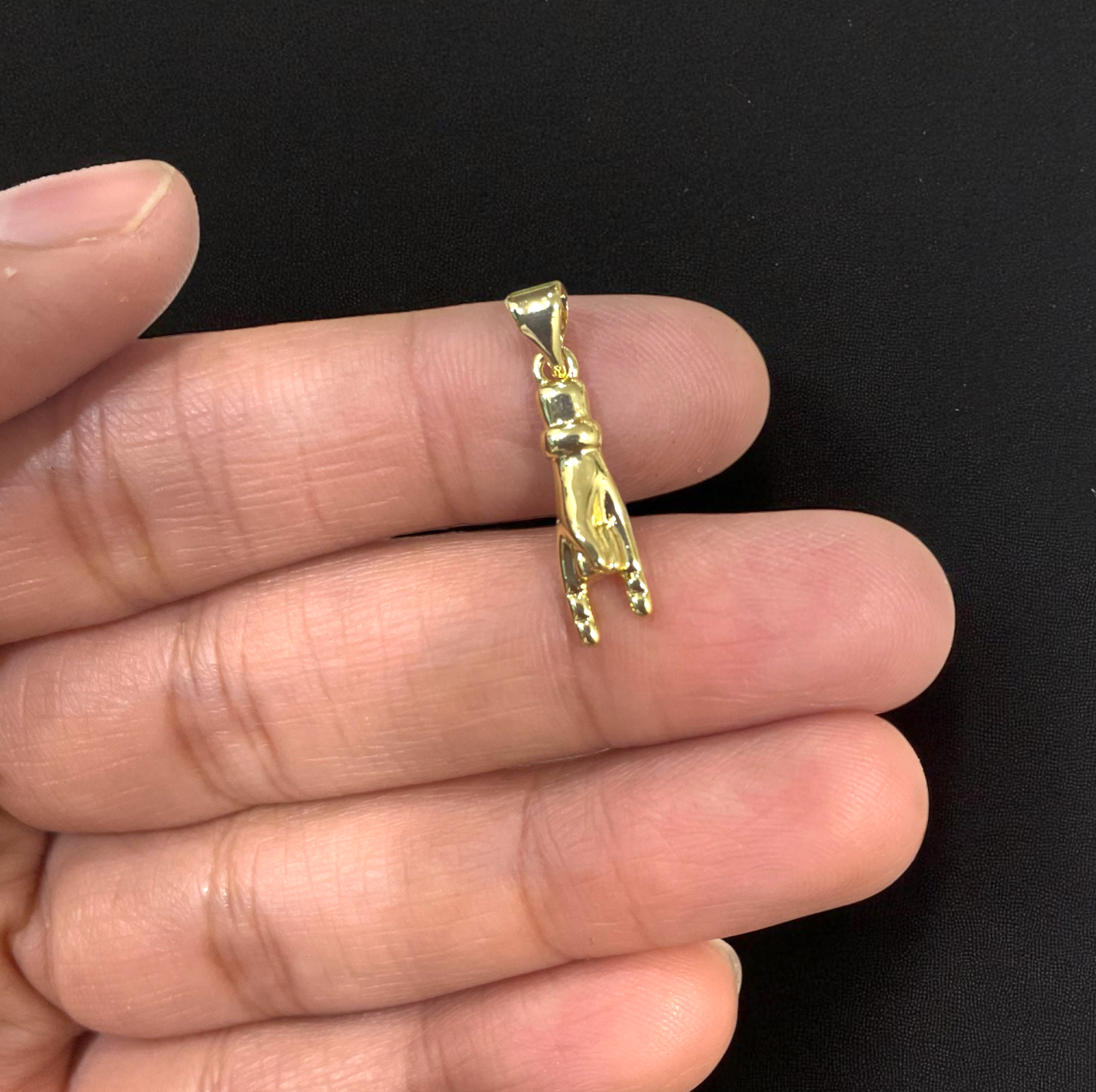 BTF117 - Rapper Hand - 18k Gold Plated Brass Pendant (Anti Tarnish) - ClartStudios - Polymer clay Jewellery