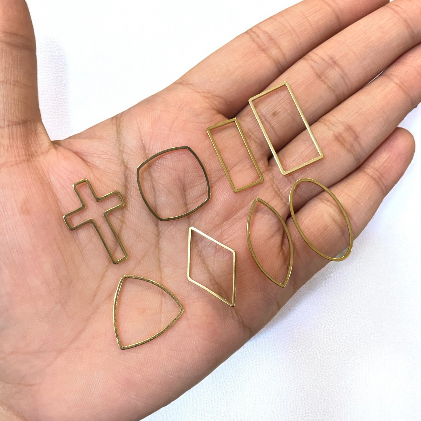 B17 - Pack of 8 pcs | Stainless Steel Anti Tarnish - ClartStudios - Polymer clay Jewellery