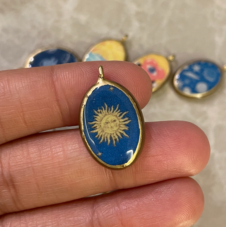 Pack of 5 - Misc Resin Earring Charms: Oval Pendants (5 Pack) (RU82 - RU89)(4-5 day Dispatch) - ClartStudios - Polymer clay Jewellery