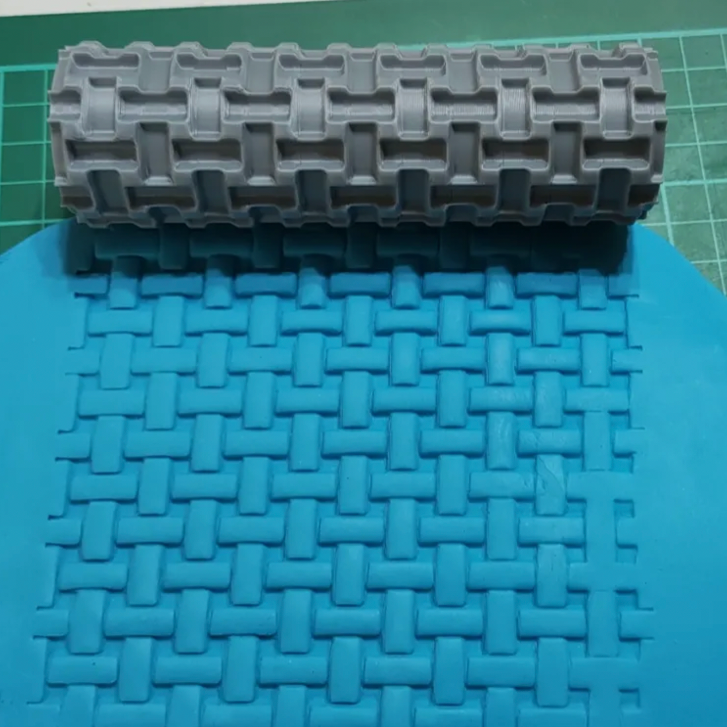 CC05 - Gridlock Weave texture Roller - Specially made for Pottery and Ceramics - ClartStudios - Polymer clay Jewellery