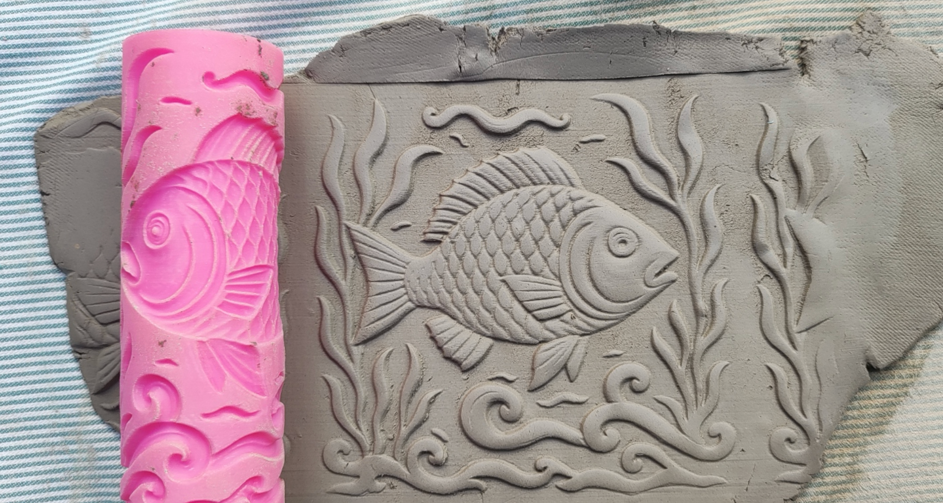 CC14 - Intricate Fish texture Roller - Specially made for Pottery and Ceramics - ClartStudios - Polymer clay Jewellery