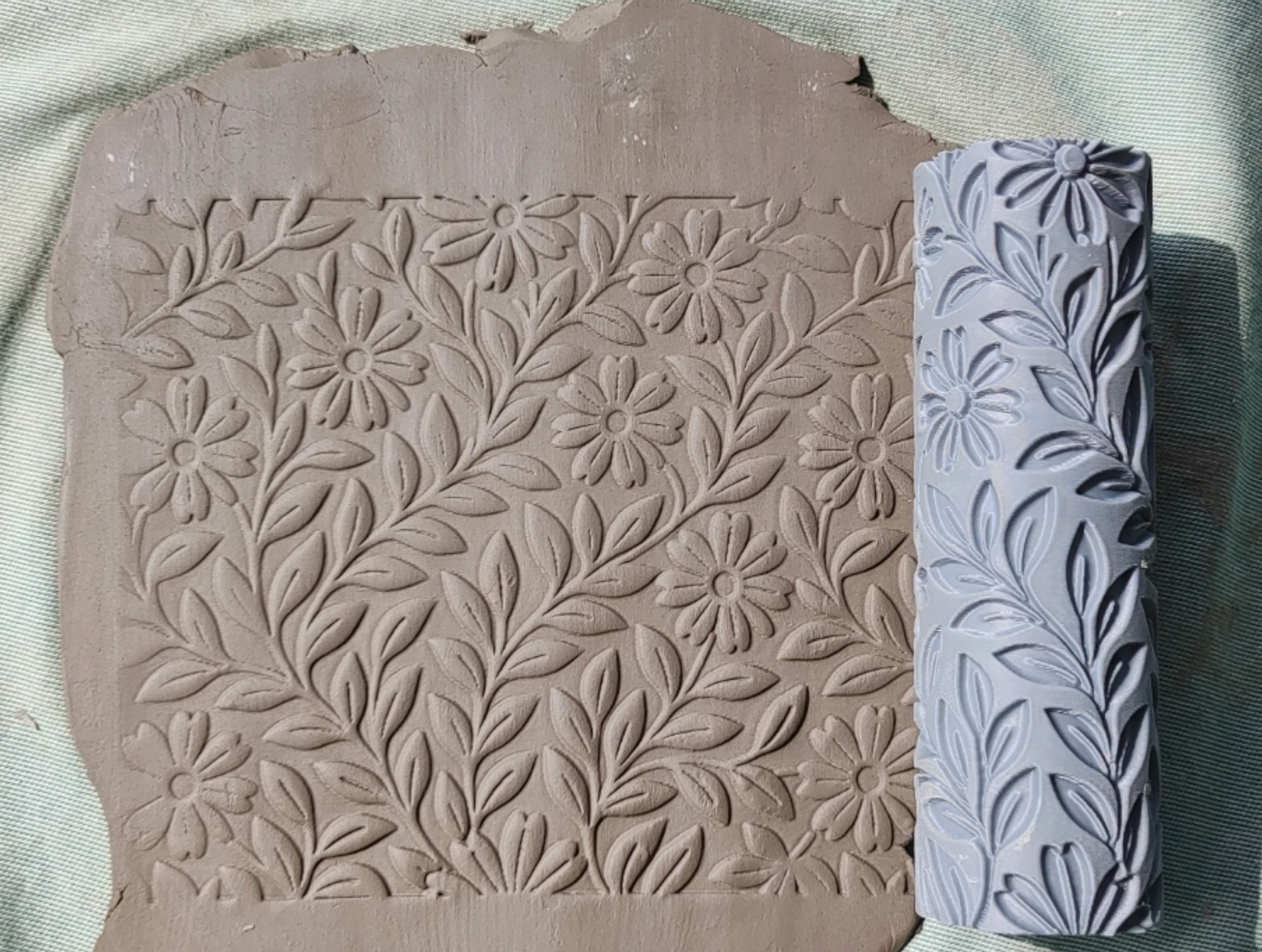 CC27 - Daisy Canopy texture Roller - Specially made for Pottery and Ceramics - ClartStudios - Polymer clay Jewellery