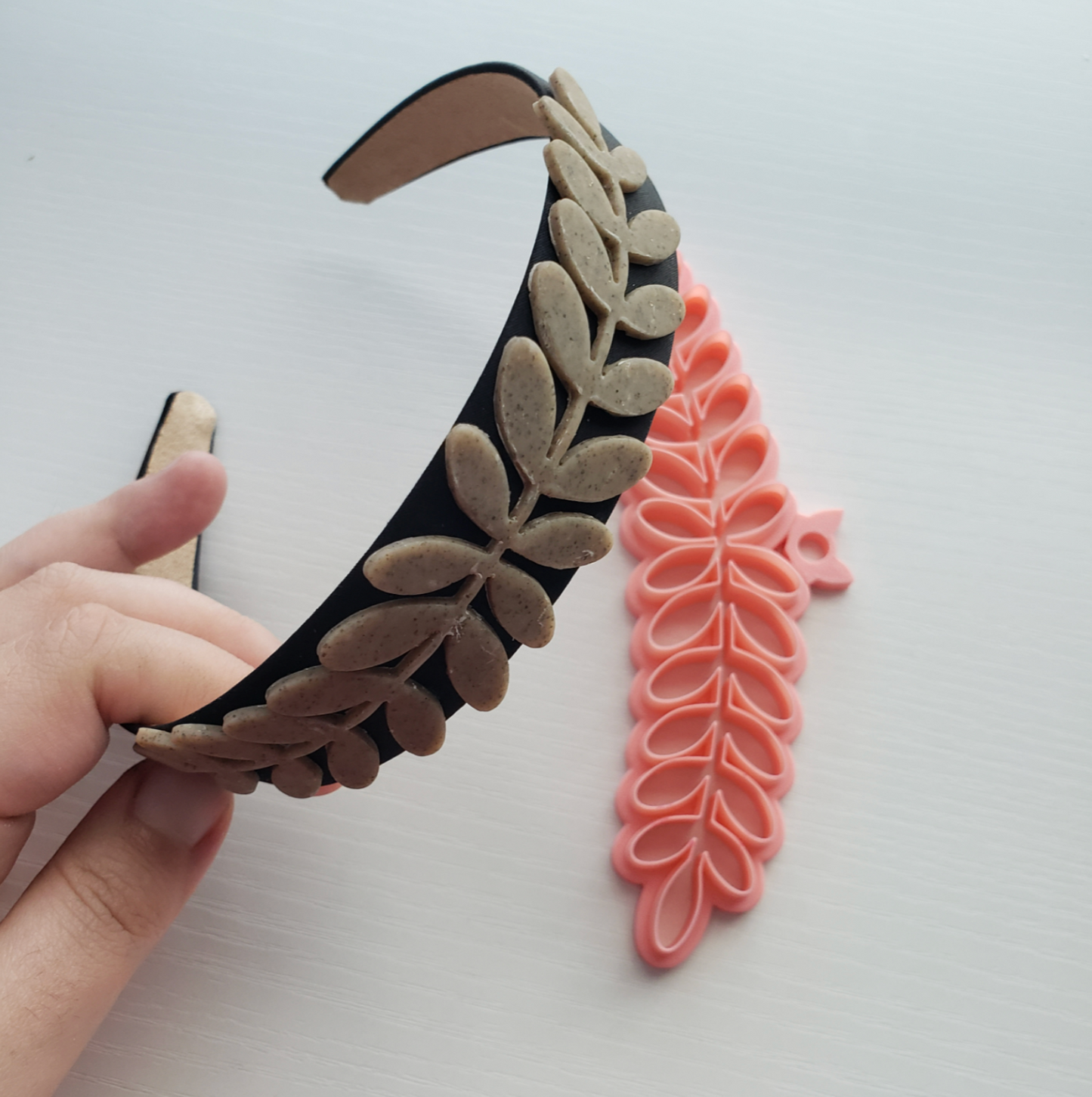 C36 - Delicate Leafy Polymer Clay Headband Cutter, Pottery and Bakery - ClartStudios - Polymer clay Jewellery
