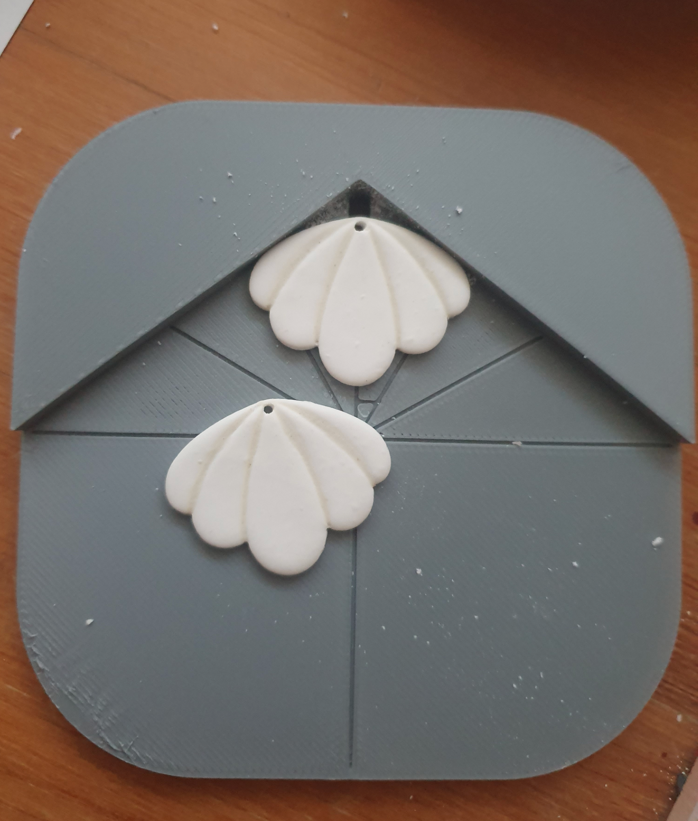 Drilling Guide for Polymer Clay Earrings - ClartStudios - Polymer clay Jewellery