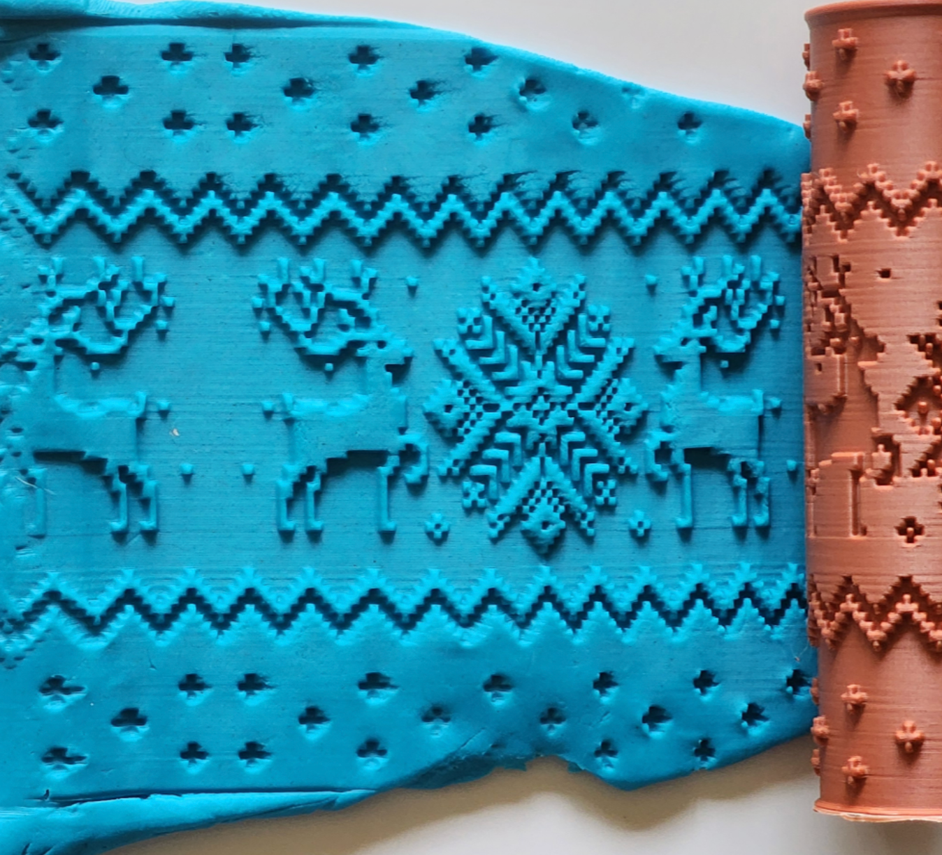 V113 | Reindeer Embroidery | Special Christmas Edition Rollers for Clay - ClartStudios - Polymer clay Jewellery