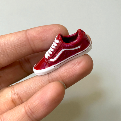 R017 - Sports Shoe Classic Charm - Waterproof & Adorable