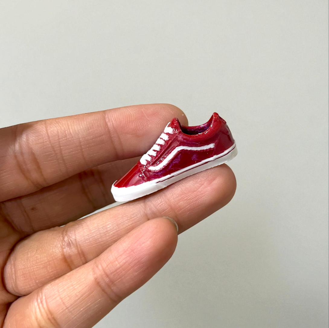 R017 - Sports Shoe Classic Charm - Waterproof & Adorable