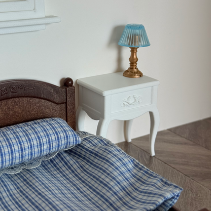 Curve Leg Bedside Table for Dollhouse Miniature - M002