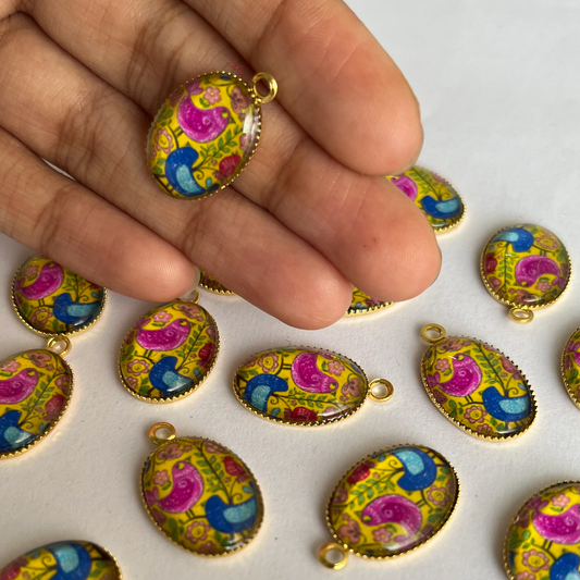 GP29- Pack of 2pcs -Vibrant Birds Design Pendant / Charm - ClartStudios - Polymer clay Jewellery