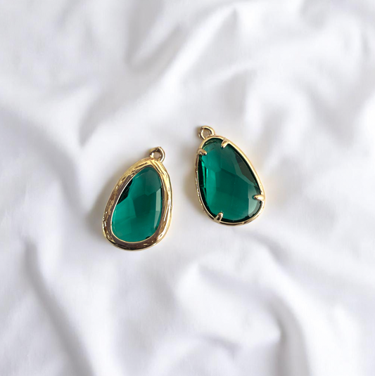 GC01- Emerald Drop Glass Crystal (1pc) - ClartStudios - Polymer clay Jewellery