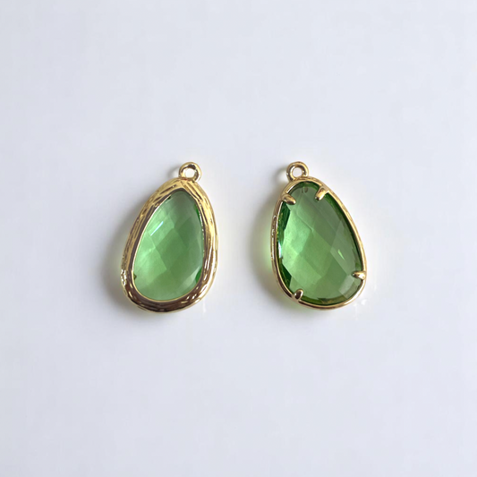 GC02- Fresh Green Drop Glass Crystal (1pc) - ClartStudios - Polymer clay Jewellery