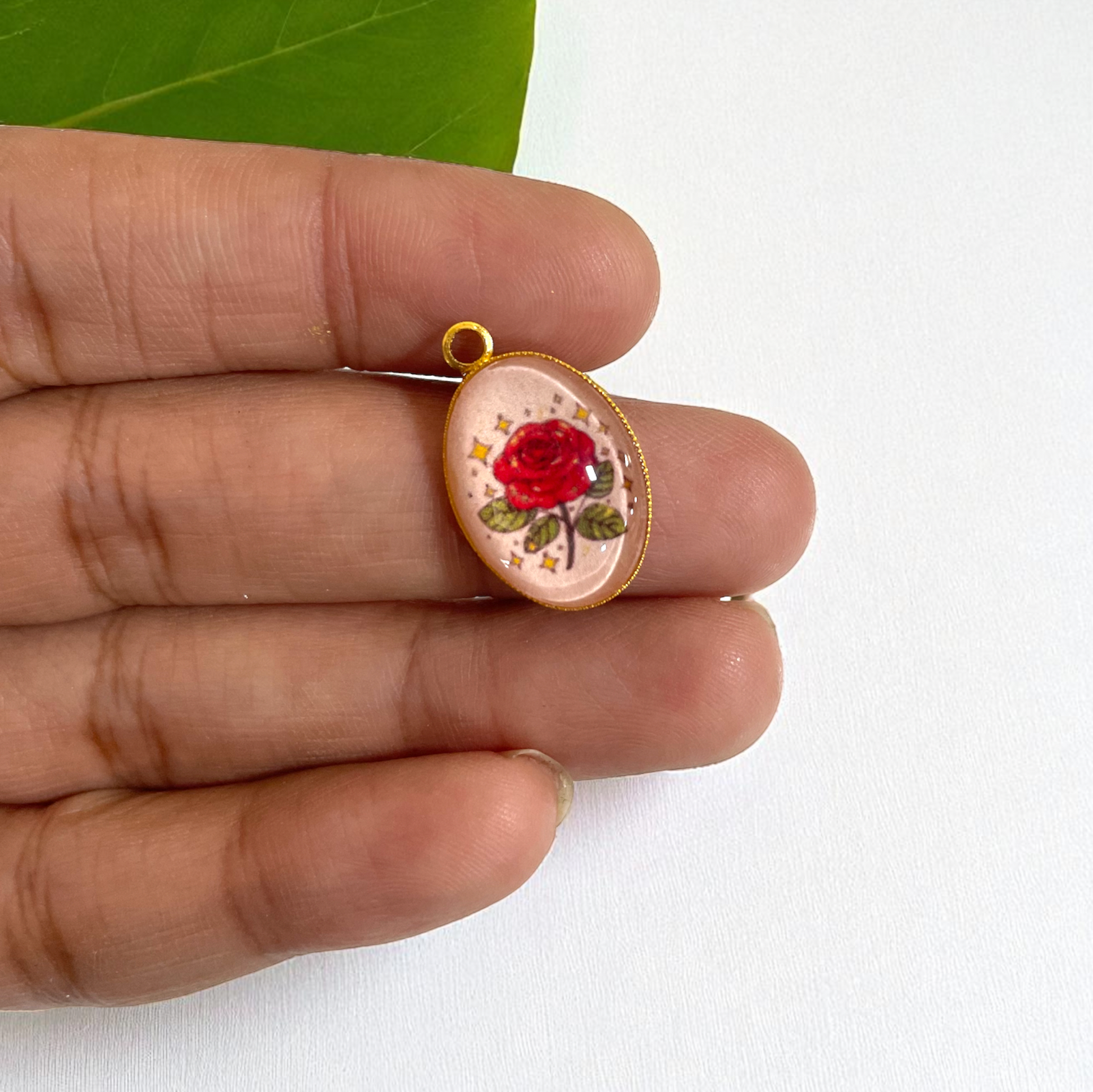 GN07 - Pack of 2pcs - Vintage Flower - Glass Pendants with Metal Base - ClartStudios - Polymer clay Jewellery